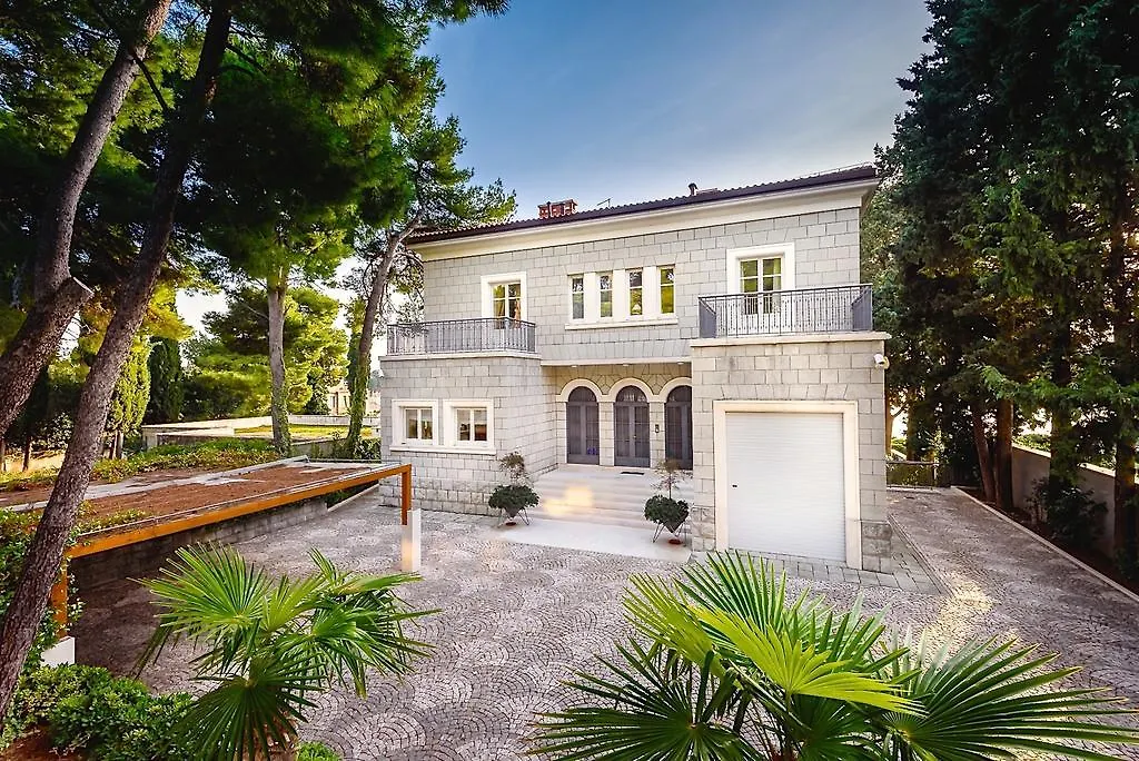Villa Diocletian Split 0*,